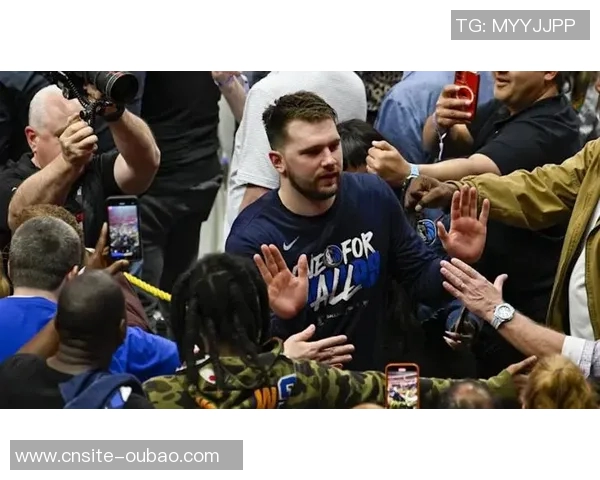 哈里森独行侠生涯回顾从高管巅峰到交易东契奇后的沉寂之路