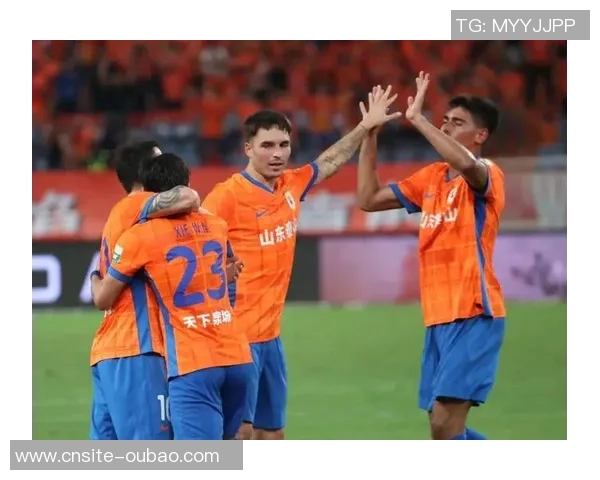 山东泰山中卫石柯或将加盟云南玉昆开启新赛季征程 山东泰山中卫石柯或将加盟云南玉昆开启新赛季征程