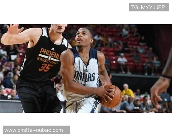 凯莱布乐福创历史新秀纪录连续14场进多个三分球仅次于克尼佩尔